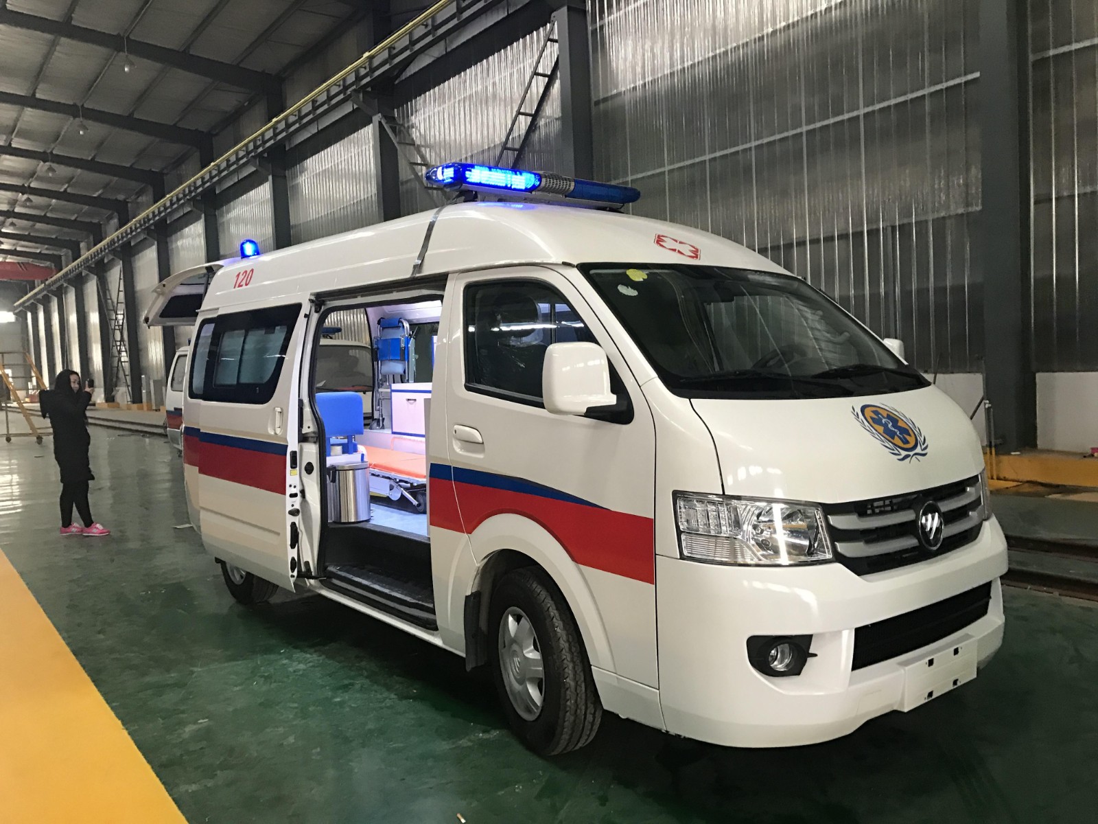 麻城市救护车转院